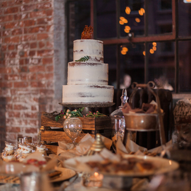 Bare wedding cake